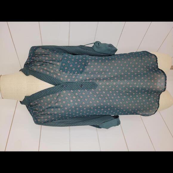 MAURICES small green with tan & burgundy print sheer blouse - Picture 1 of 3